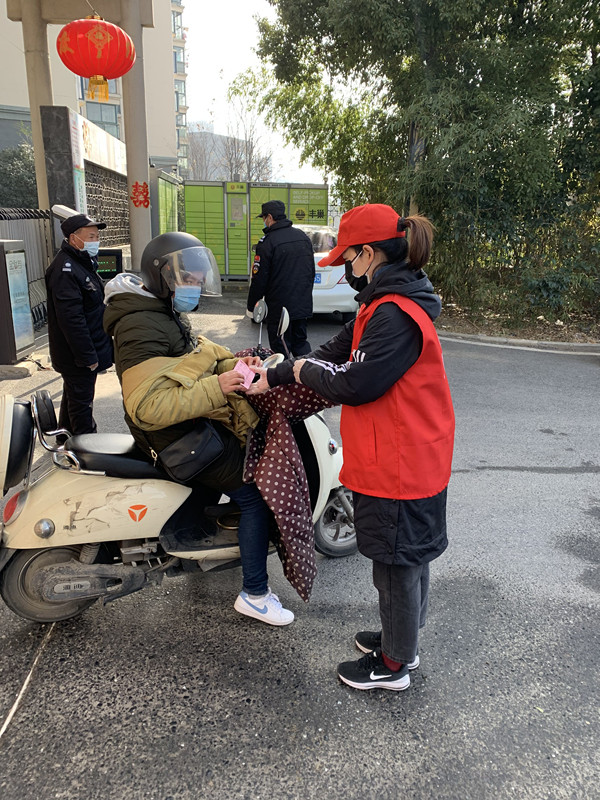 孟晓娜1.jpg 孟晓娜1.jpg