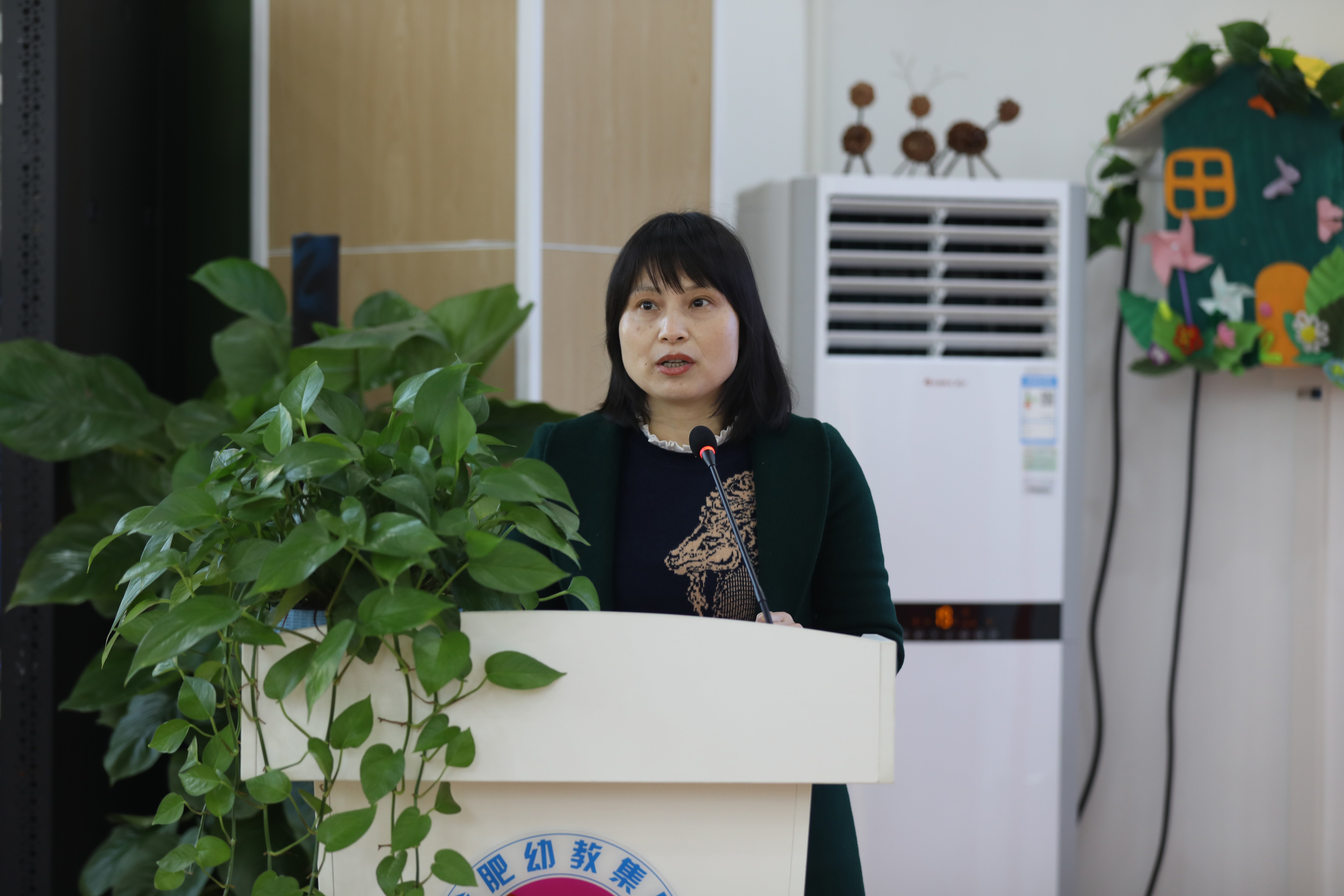 余校.jpg 余校.jpg
